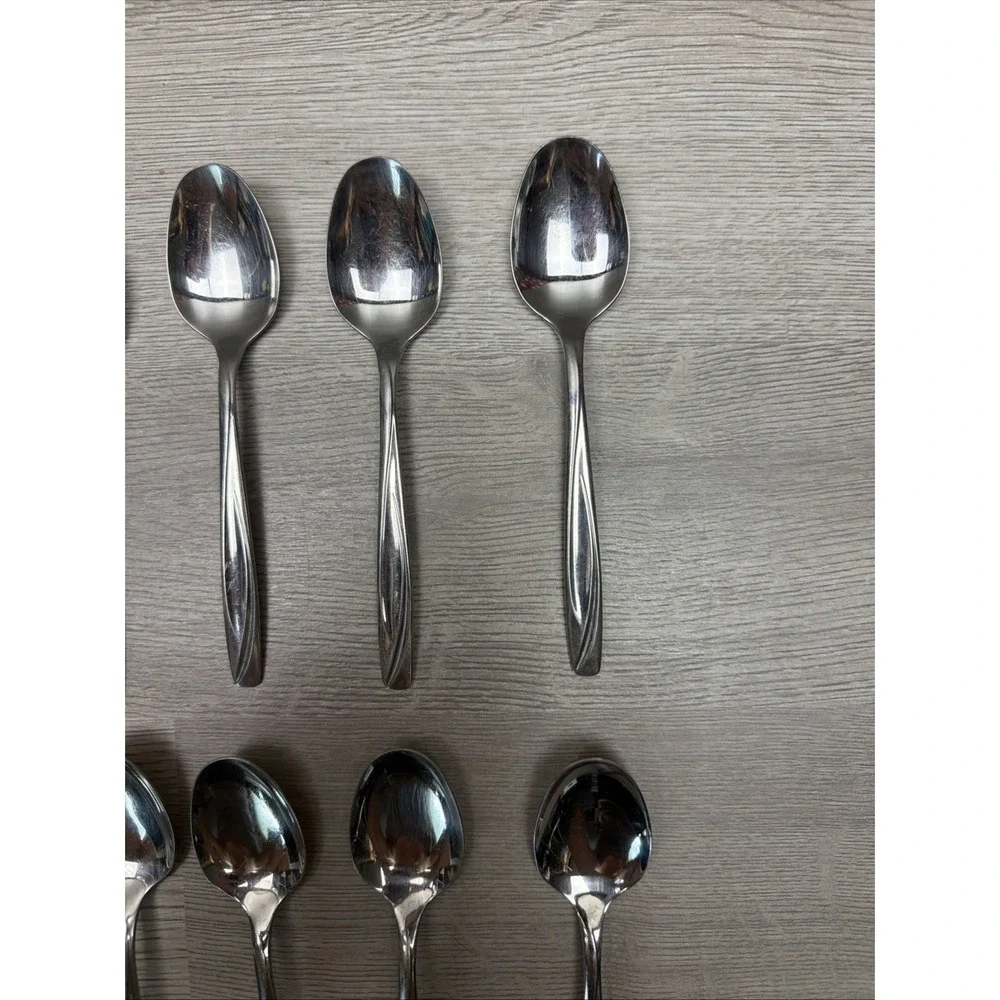 Lot Of 16 International Silver Company Teaspoons. IS CO Stainless USA Made!